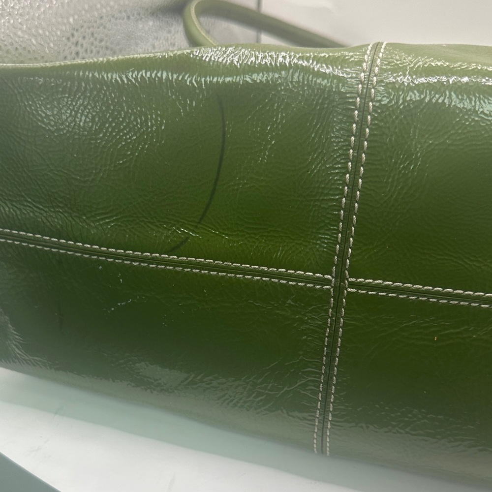 Tod's Olive Green Leather Tote Bagp - Picture 4 of 16